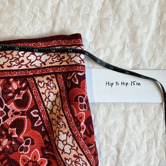 LOFT Pencil Skirt, Stained Glass Tapestry, Maroon Red, SIZE 6 - Picture 5 of 9